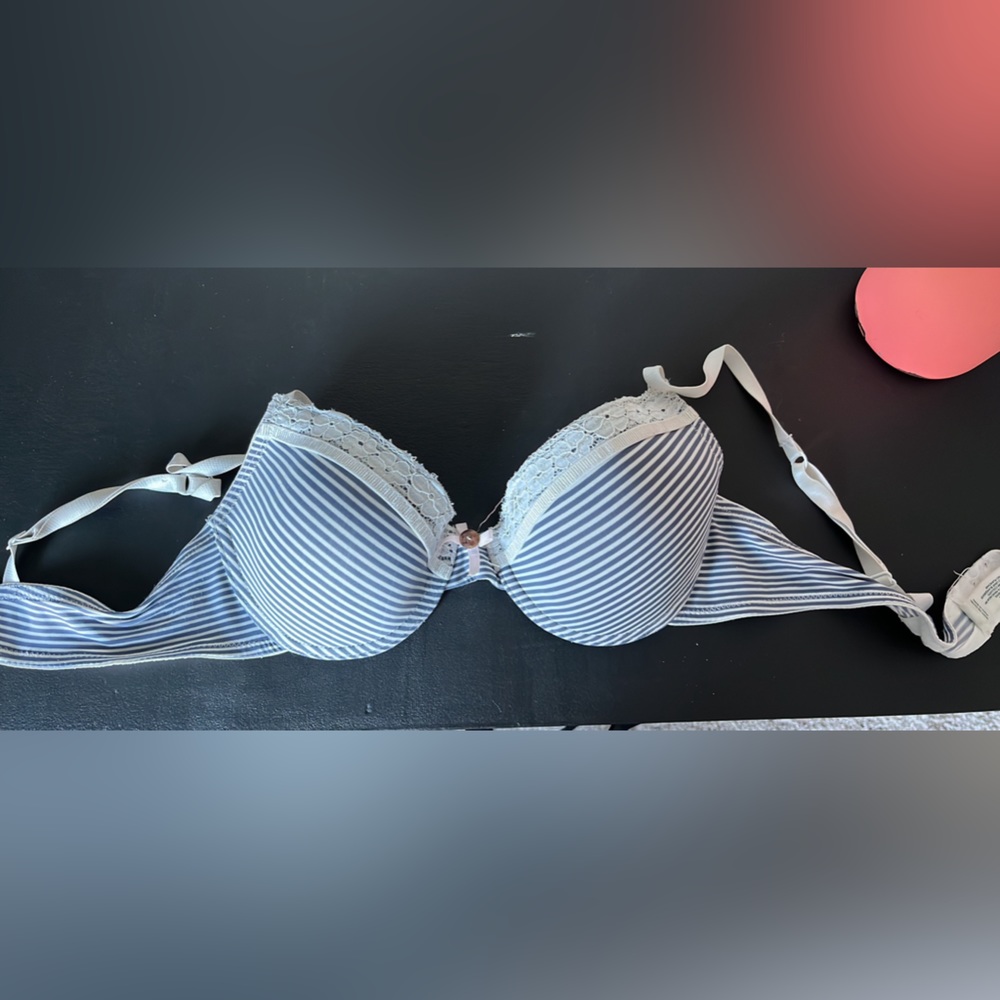 34B Bra